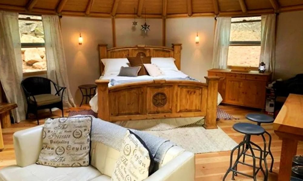 Why Travelers Like To Rent Yurts On Airbnb